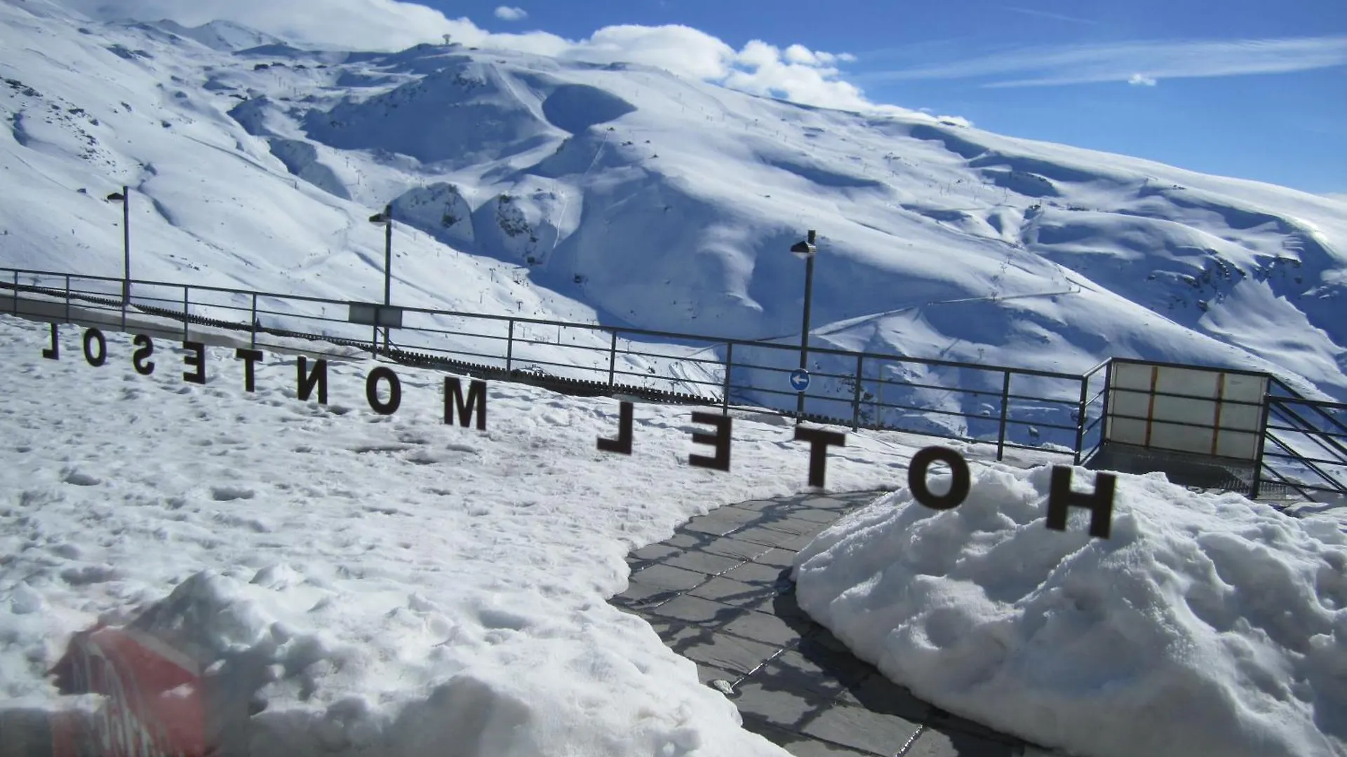 Hotel Montesol Arttyco Sierra Nevada